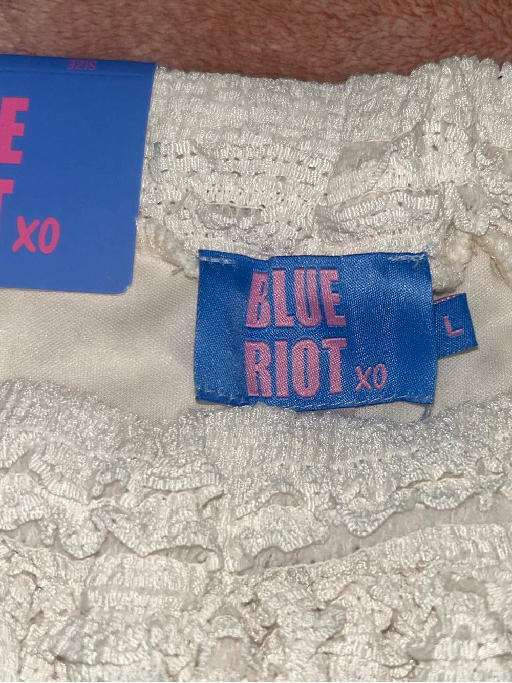 Blue Riot Cream Ruffled Bloomer Shorts - Picture 2 of 4